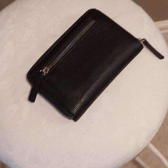 Calvin Klein Black and Cream Wallet - Picture 5 of 6